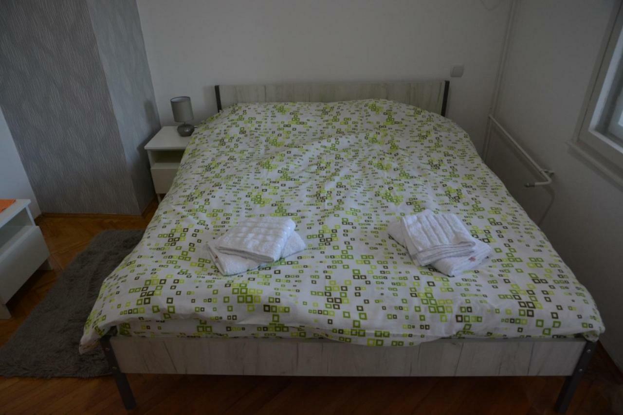 Viv 2 Apartment *
